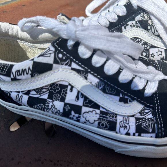 Vans Authentic Doodle Black and White Checkerboard Laec-Up Sneaker - Picture 3 of 10